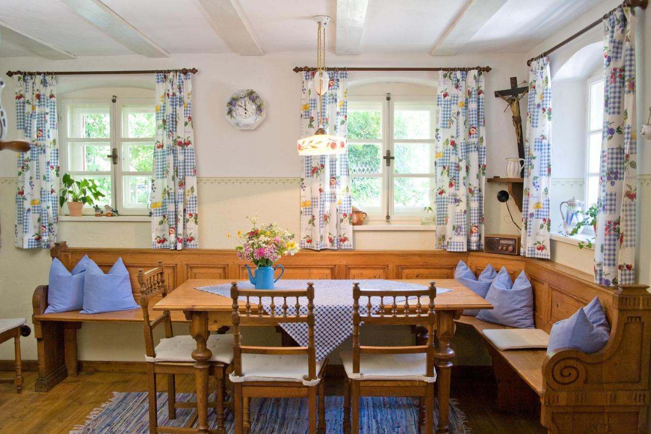 Haus Probst Am See Bed & Breakfast โชนดอร์ฟ อัม อัมแมร์ซี ภายนอก รูปภาพ