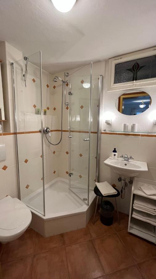 Haus Probst Am See Bed & Breakfast โชนดอร์ฟ อัม อัมแมร์ซี ภายนอก รูปภาพ